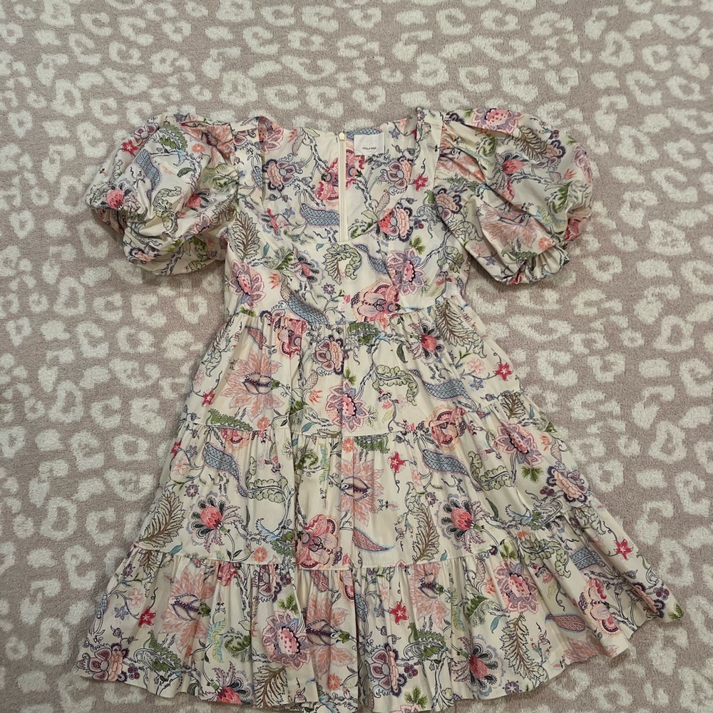 Cinq e Sept beautiful dress